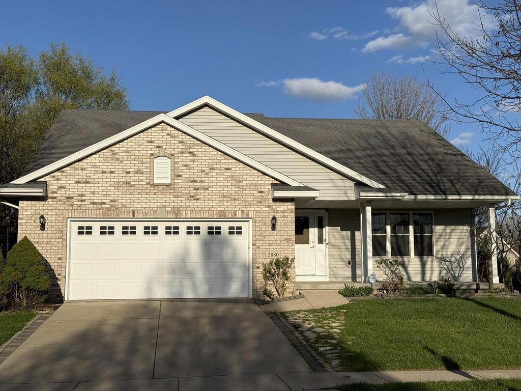 Photo of 2880 Crinkle Root DRIVE, Fitchburg, WI 53711 (MLS # 2021122)