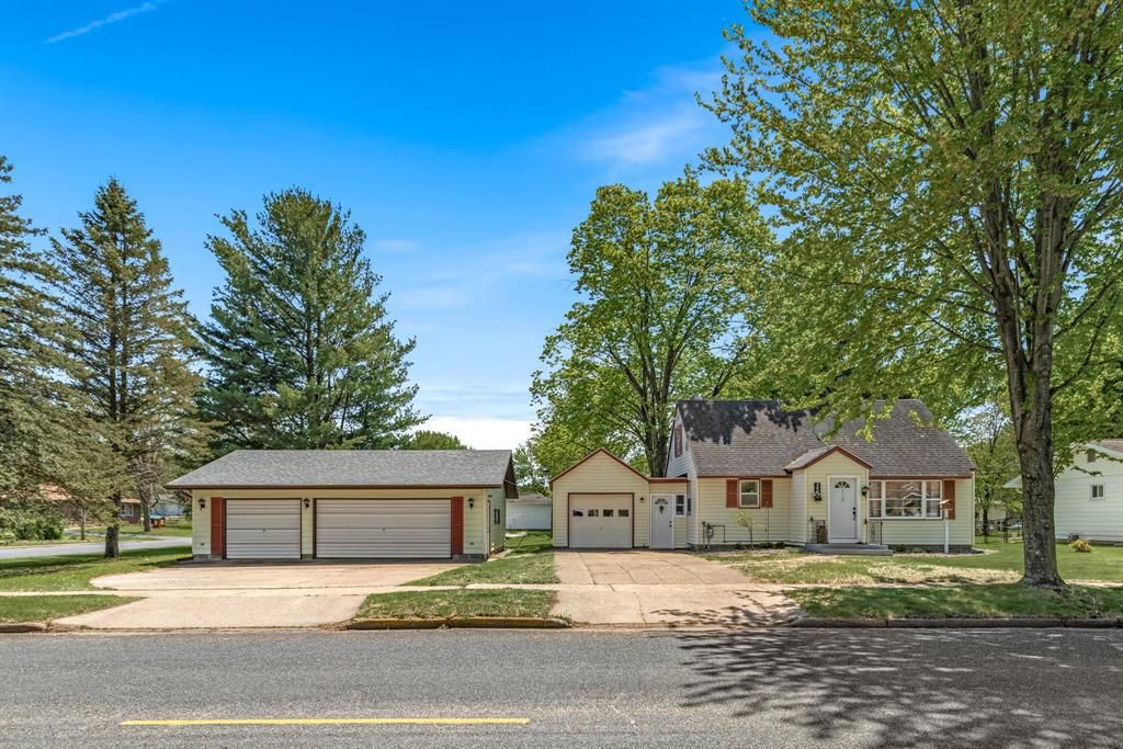 Photo of 308 20th AVENUE, Menomonie, WI 54751 (MLS # 1601302)