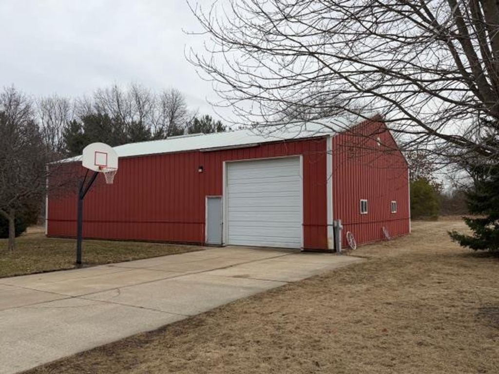 Photo of W630 Golf Course ROAD, Brodhead, WI 53520 (MLS # 2016743)