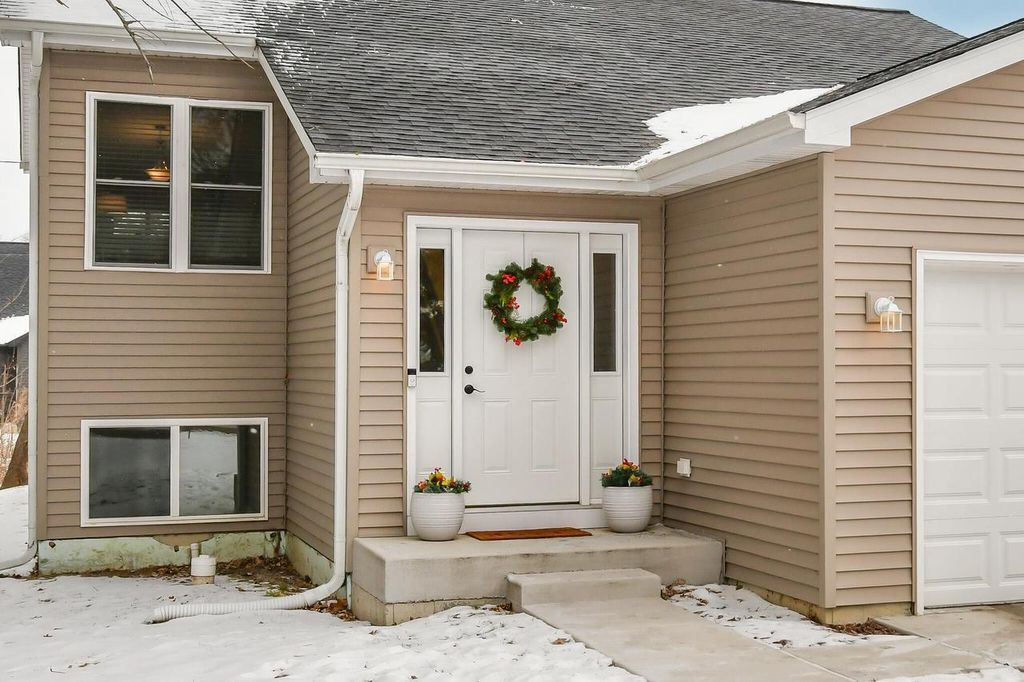 Photo of 9912 271st AVENUE, Trevor, WI 53179 (MLS # 1950330)