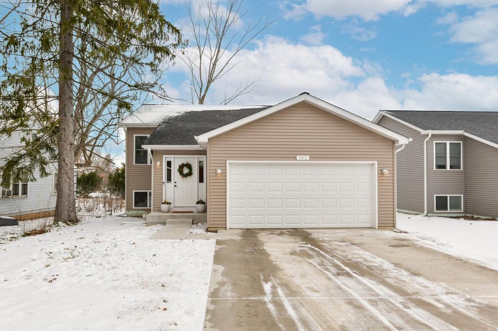 Photo of 9912 271st AVENUE, Trevor, WI 53179 (MLS # 1950330)