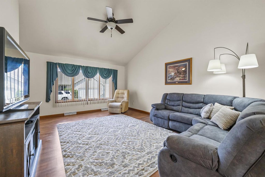 Photo of 188 E Pioneer ROAD, Fond Du Lac, WI 54935 (MLS # 50331878)