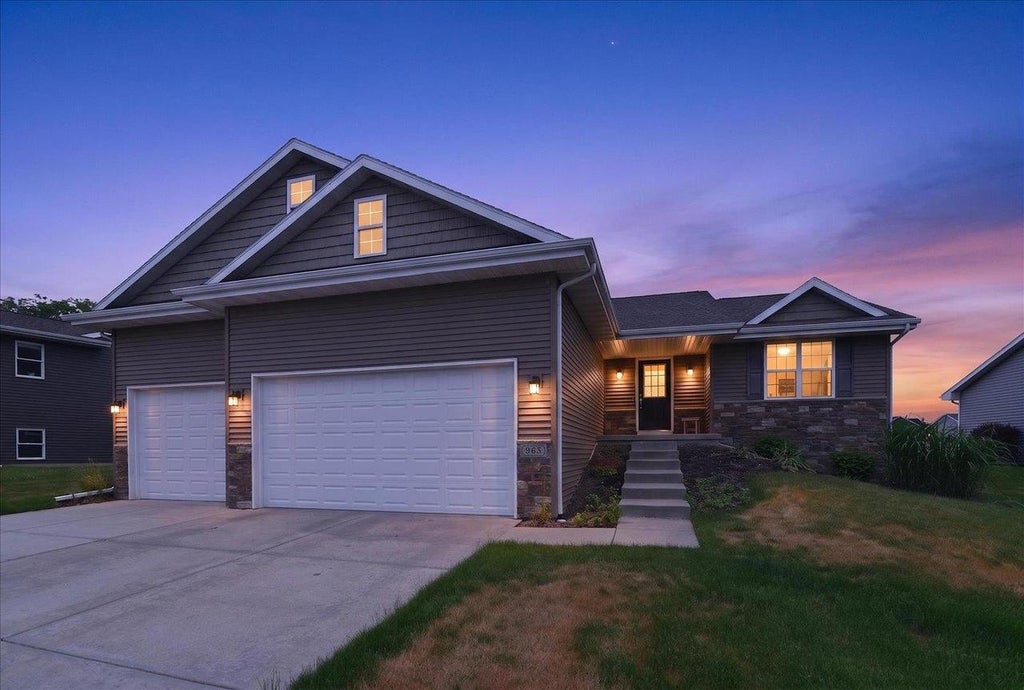 Photo of 965 N Perry PARKWAY, Oregon, WI 53575 (MLS # 2025719)