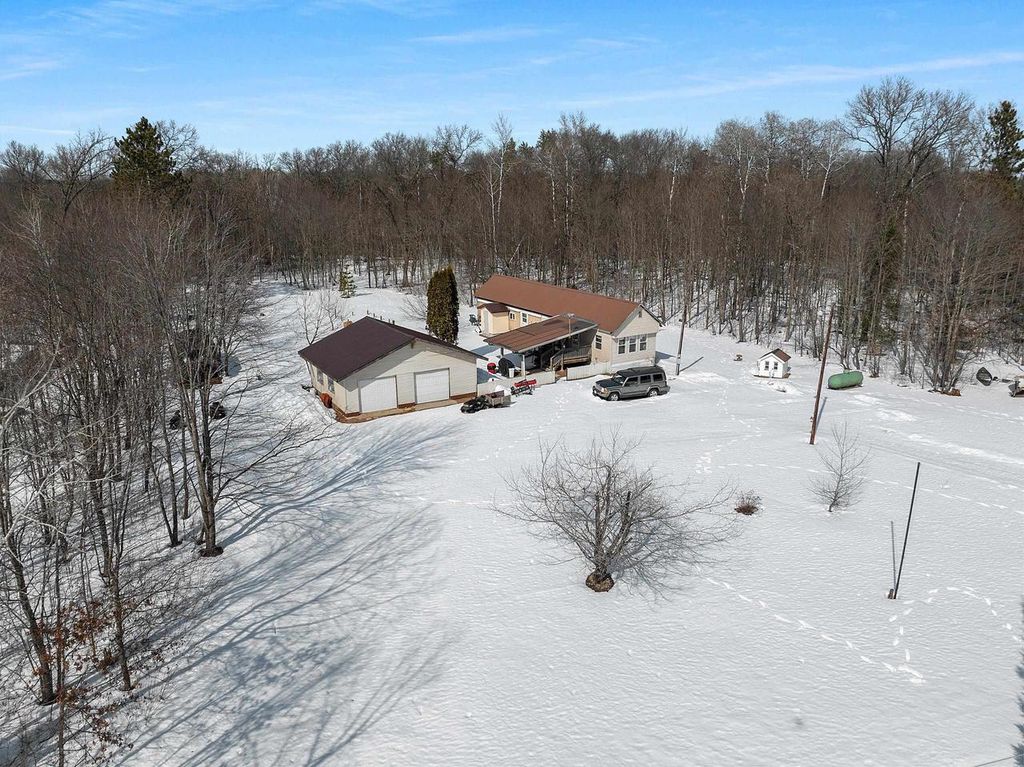 Photo of W10548 Newton LANE, Athelstane, WI 54104 (MLS # 50322782)
