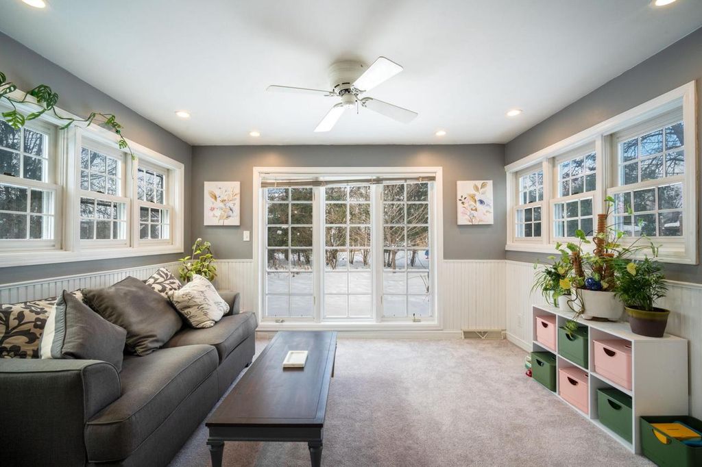 Photo of 2651 N Harding BOULEVARD, Wauwatosa, WI 53226 (MLS # 1946448)