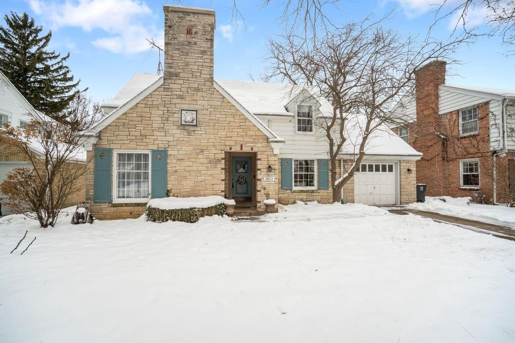 Photo of 2651 N Harding BOULEVARD, Wauwatosa, WI 53226 (MLS # 1946448)