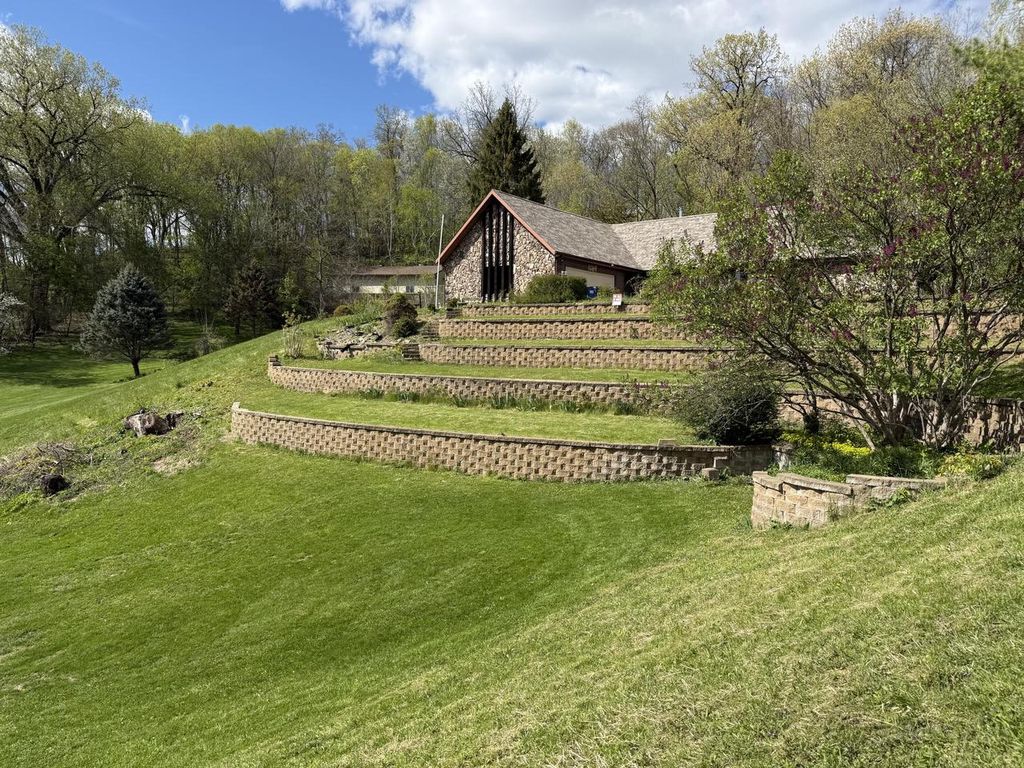 Photo of 4653 N Crestwood LANE, La Crosse, WI 54601 (MLS # 1961831)