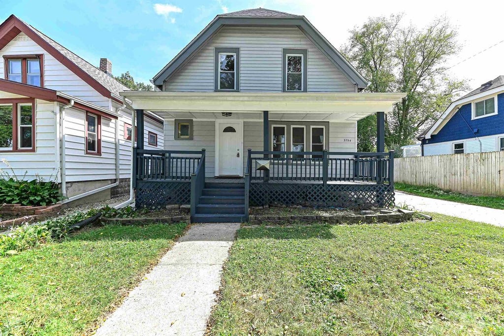 Photo of 3754 S Rutland AVENUE, St. Francis, WI 53235 (MLS # 2032917)