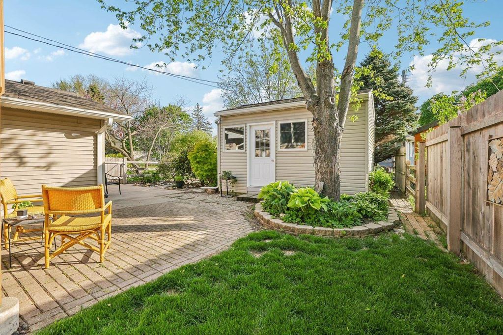 Photo of 1620 Maple STREET, Middleton, WI 53562 (MLS # 2023007)