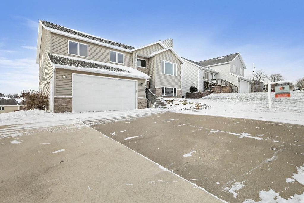 Photo of 1032 VISTA RIDGE DRIVE, Mount Horeb, WI 53572 (MLS # 2014339)