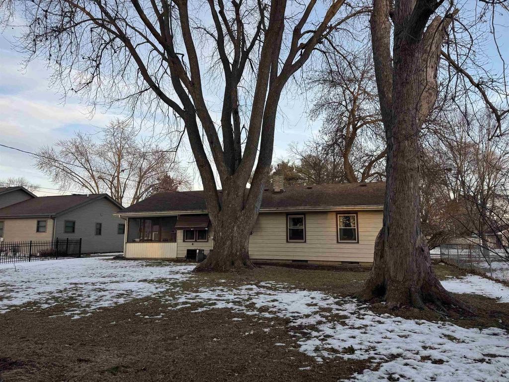 Photo of 1111 N Martin ROAD, Janesville, WI 53545 (MLS # 2016324)