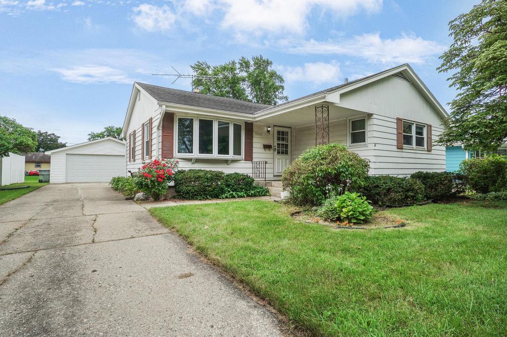 Photo of 10413 W Sheridan AVENUE, Milwaukee, WI 53225 (MLS # 1946107)