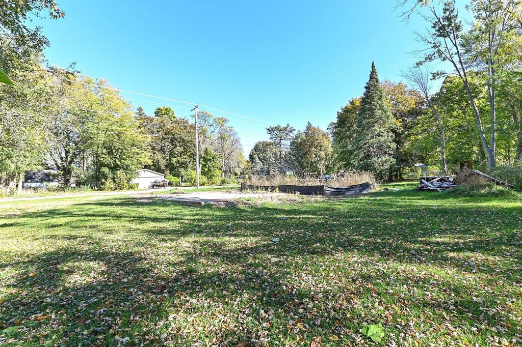 Photo of W991 Primrose ROAD, Genoa City, WI 53128 (MLS # 1940099)