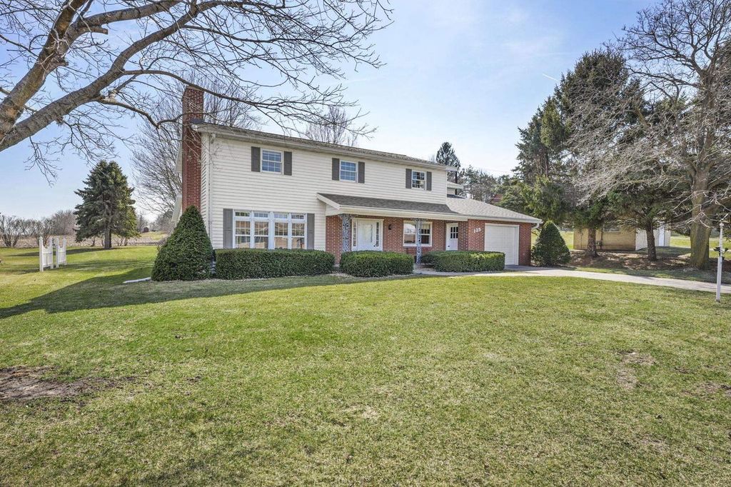 Photo of 135 West STREET, Dane, WI 53529 (MLS # 2018560)