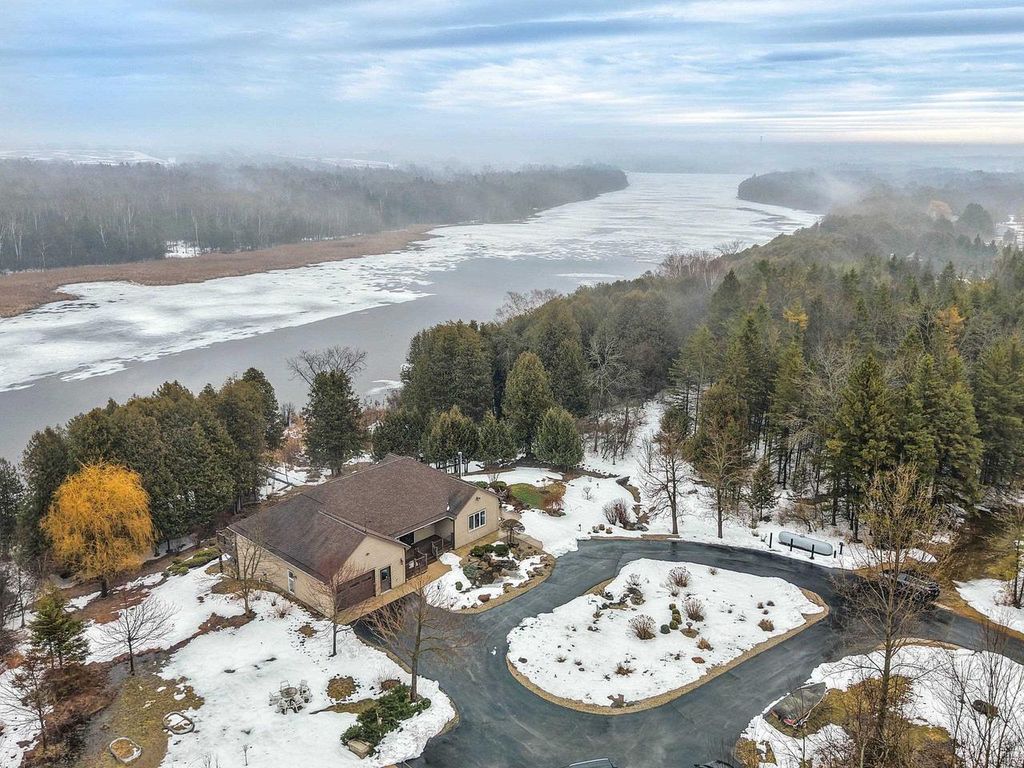 Photo of 658 N Forest DRIVE, Forestville, WI 54213 (MLS # 50322886)