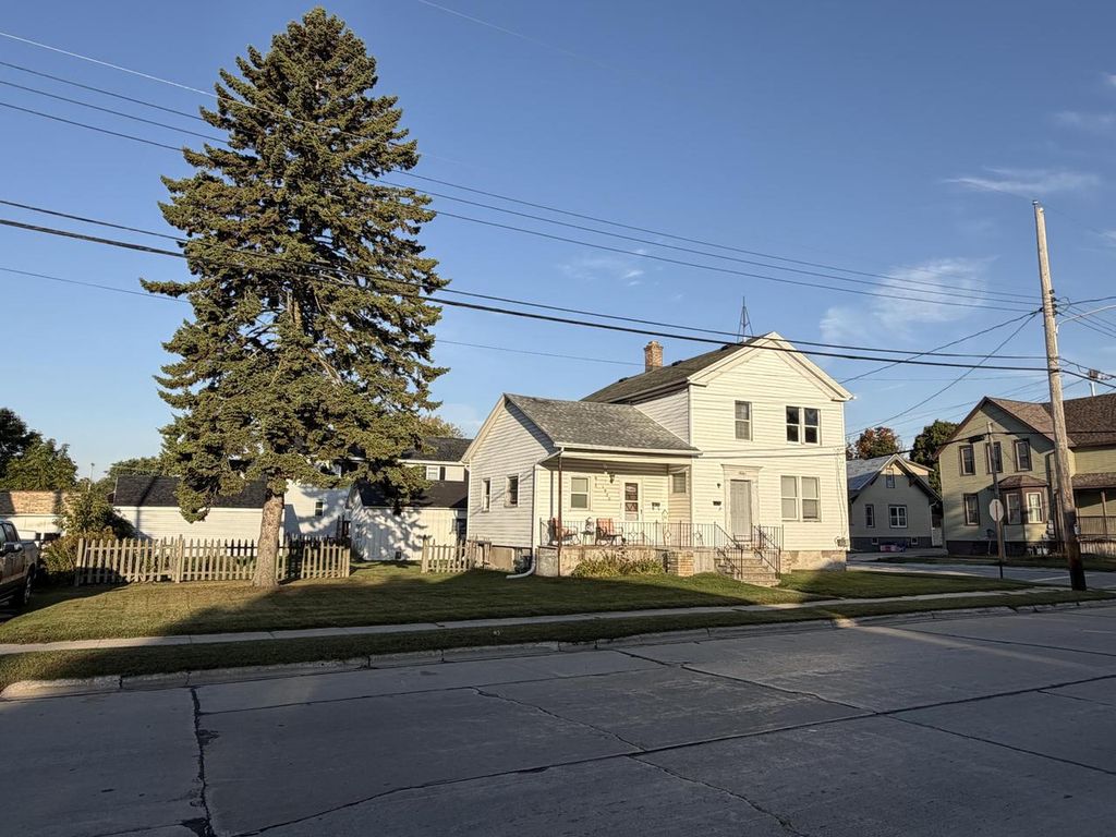 Photo of 1920 Monroe STREET, Two Rivers, WI 54241 (MLS # 1938655)