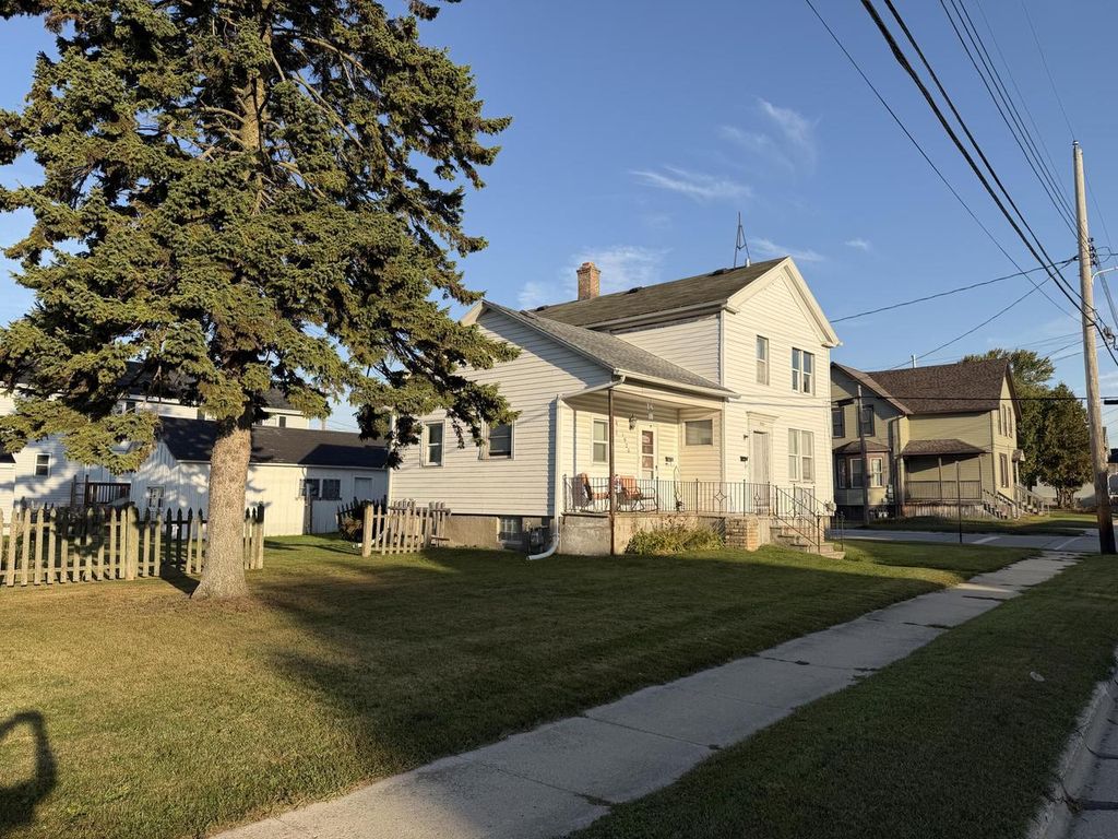 Photo of 1920 Monroe STREET, Two Rivers, WI 54241 (MLS # 1938655)