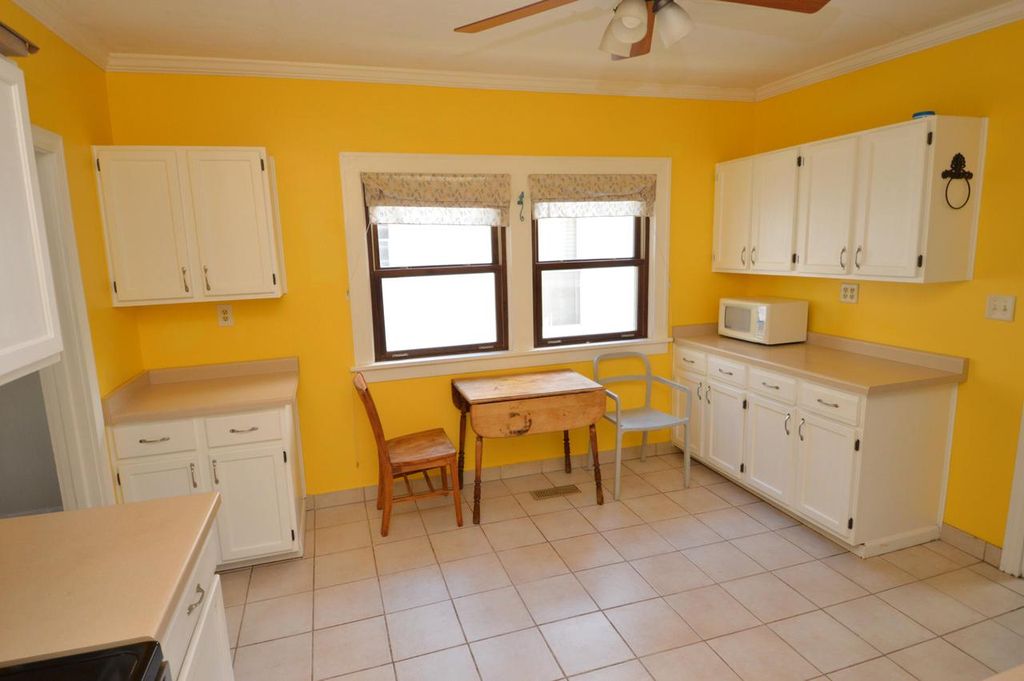 Photo of 3841 E Edgerton AVENUE, Cudahy, WI 53110 (MLS # 1946062)