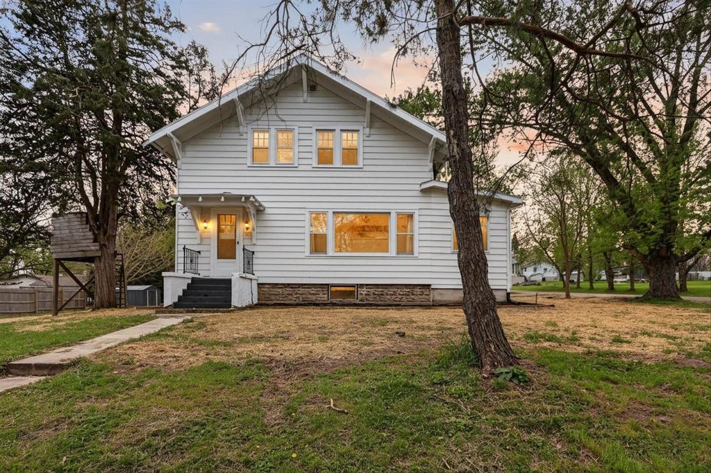 Photo of 2903 S Caroline STREET, Orfordville, WI 53576 (MLS # 2021894)
