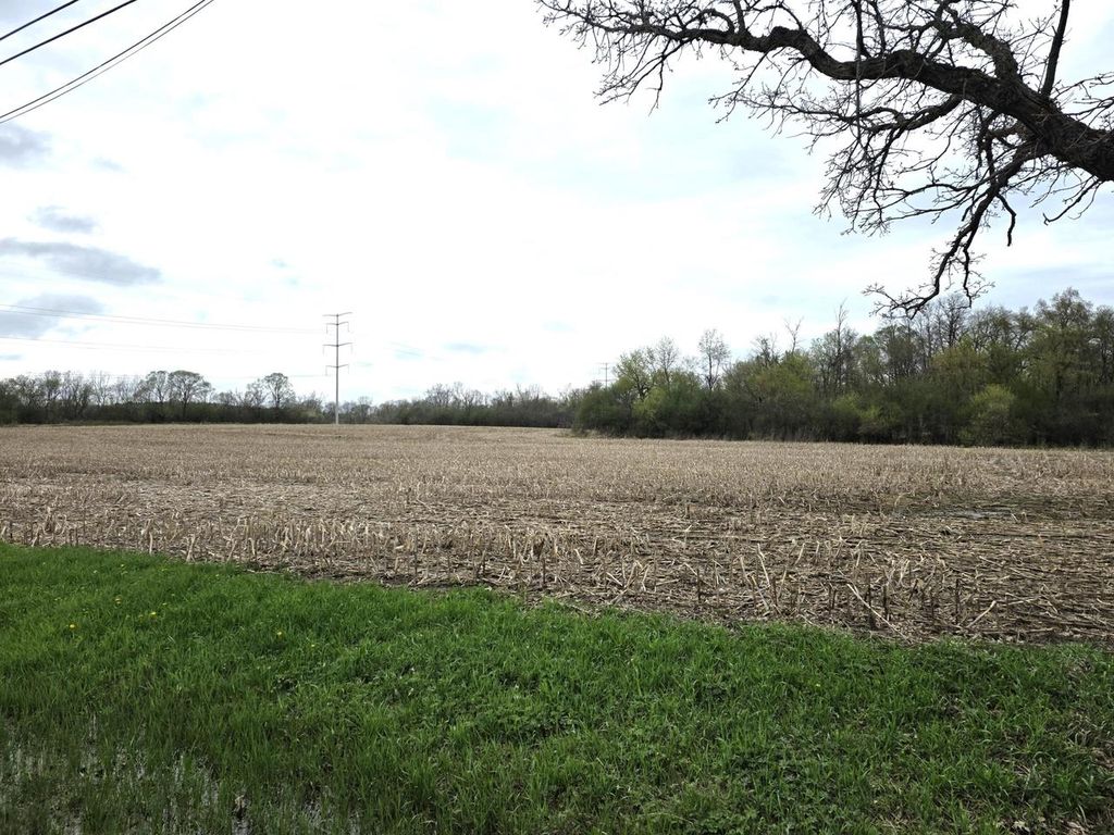 Photo of lot 1 W Highland ROAD, Mequon, WI 53097 (MLS # 1959588)