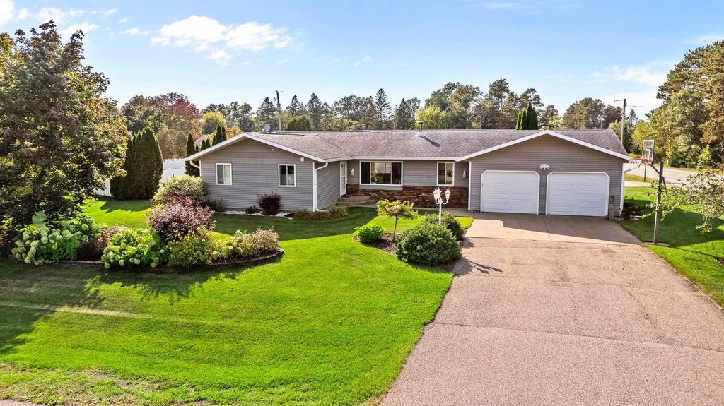 Photo of 1011 Melody LANE, Plover, WI 54467 (MLS # 22504626)