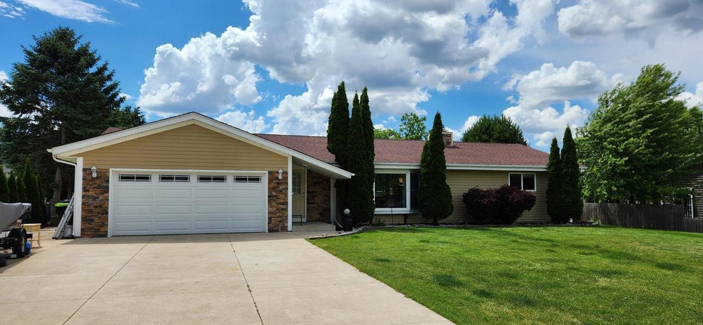 Photo of 24 Hammes DRIVE, Mount Pleasant, WI 53406 (MLS # 1968365)