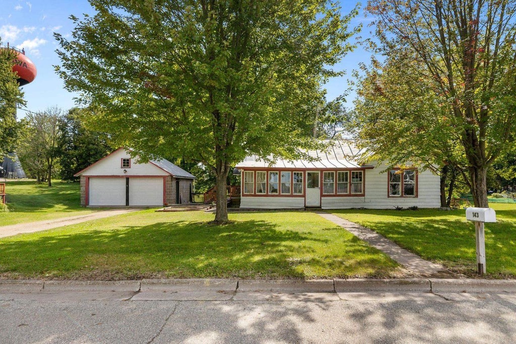 Photo of 143 High STREET, Manawa, WI 54949 (MLS # 50332842)