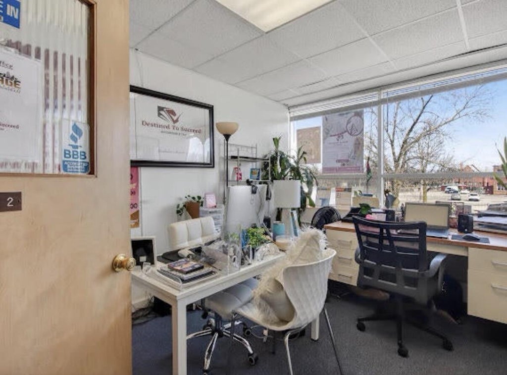 Photo of 4427-4429 W Fond du lac AVENUE, Milwaukee, WI 53216 (MLS # 1981148)