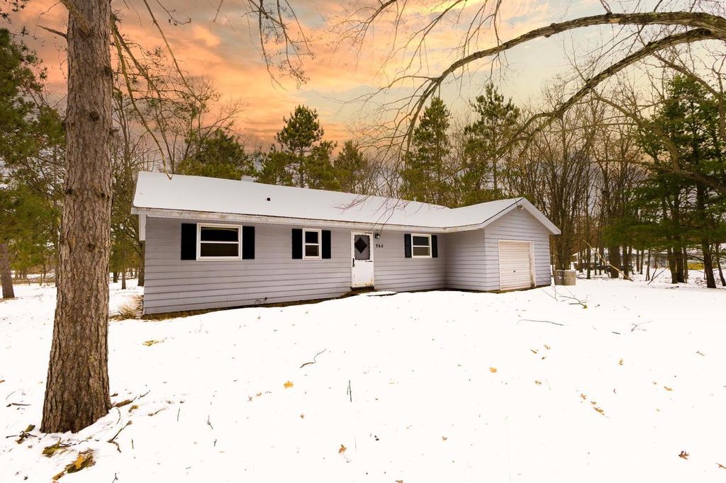 Photo of 960 East COURT, Nekoosa, WI 54457 (MLS # 2015675)
