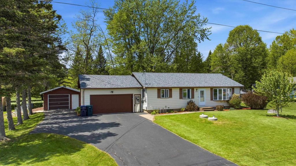 Photo of 10871 S Washington AVENUE, Marshfield, WI 54449 (MLS # 22602337)