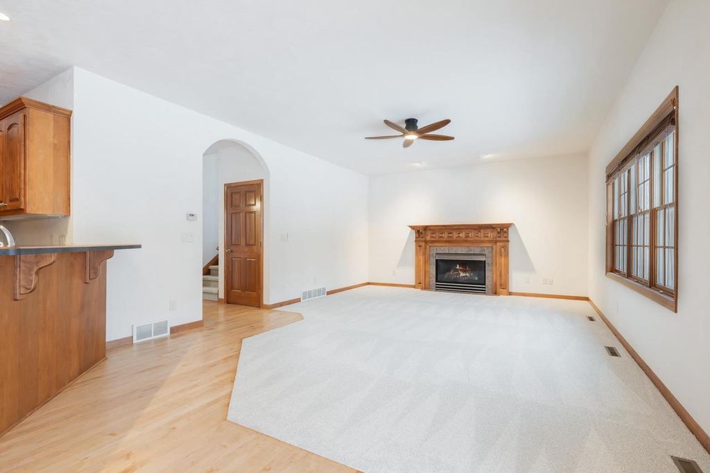 Photo of W6054 Zinnia DRIVE, Appleton, WI 54915 (MLS # 50320796)