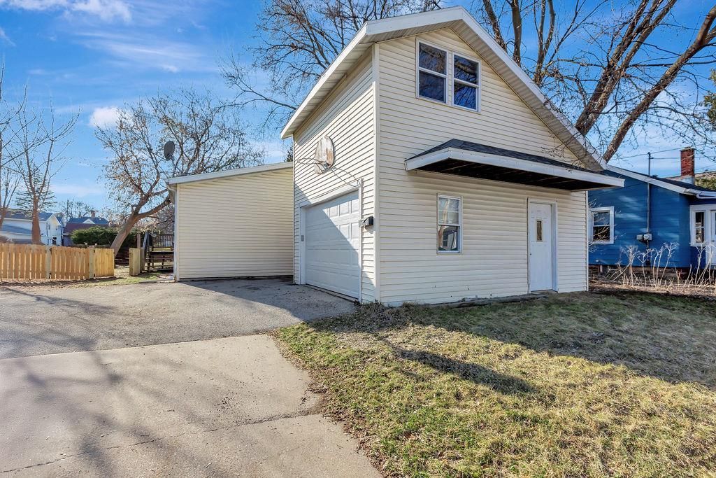 Photo of 211 N Rankin STREET, Appleton, WI 54911 (MLS # 50323170)