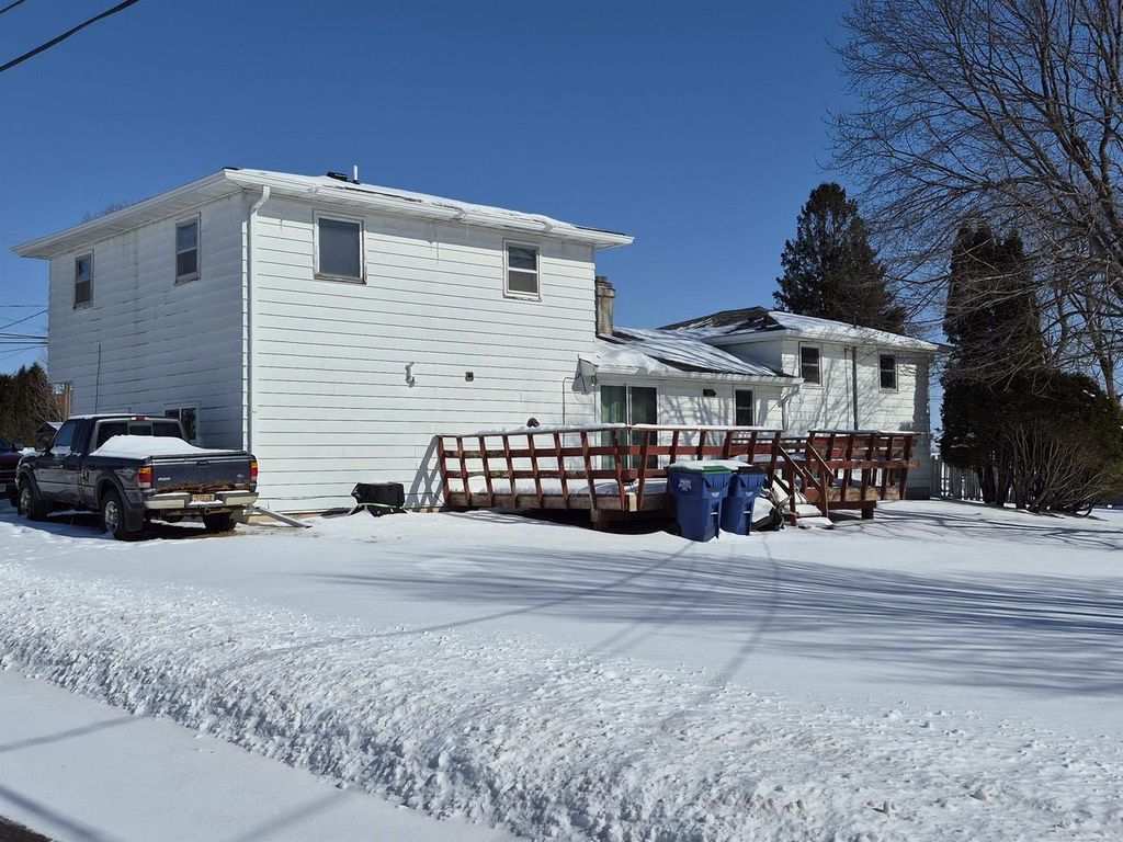 Photo of 204 E Chesak AVENUE, Edgar, WI 54426 (MLS # 22600776)