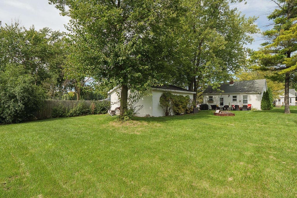 Photo of 932 Mansion STREET, De Pere, WI 54115 (MLS # 50332960)