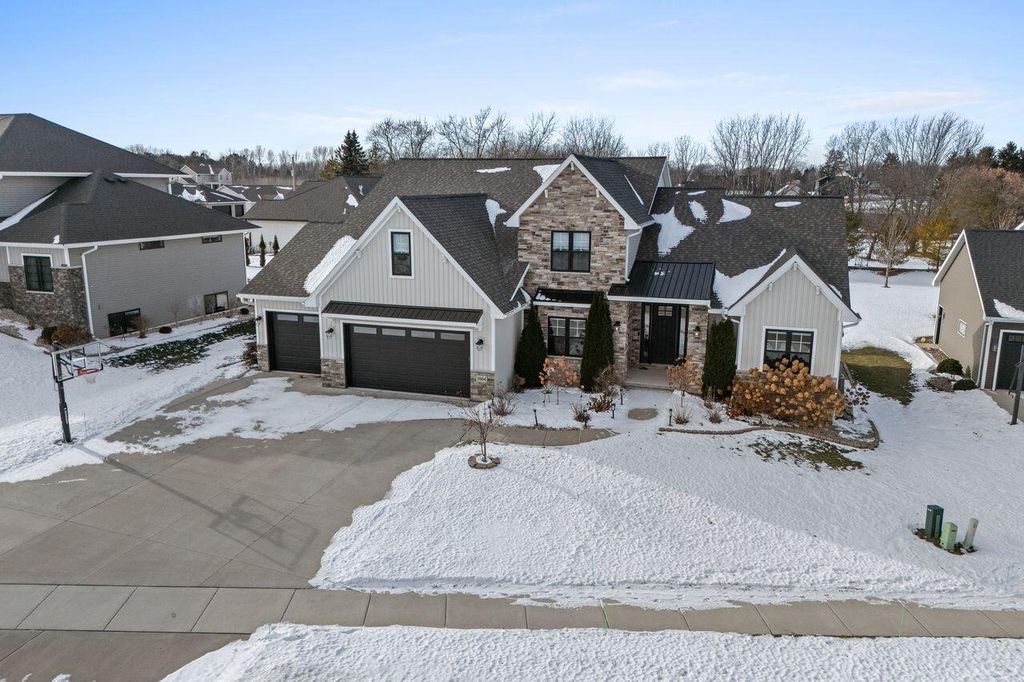 Photo of 3984 Dollar LANE, De Pere, WI 54115 (MLS # 1945751)