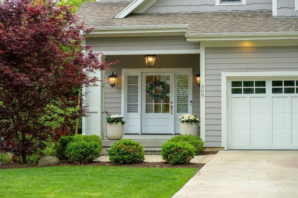 Photo of 309 Kensington DRIVE, Madison, WI 53704 (MLS # 2023994)