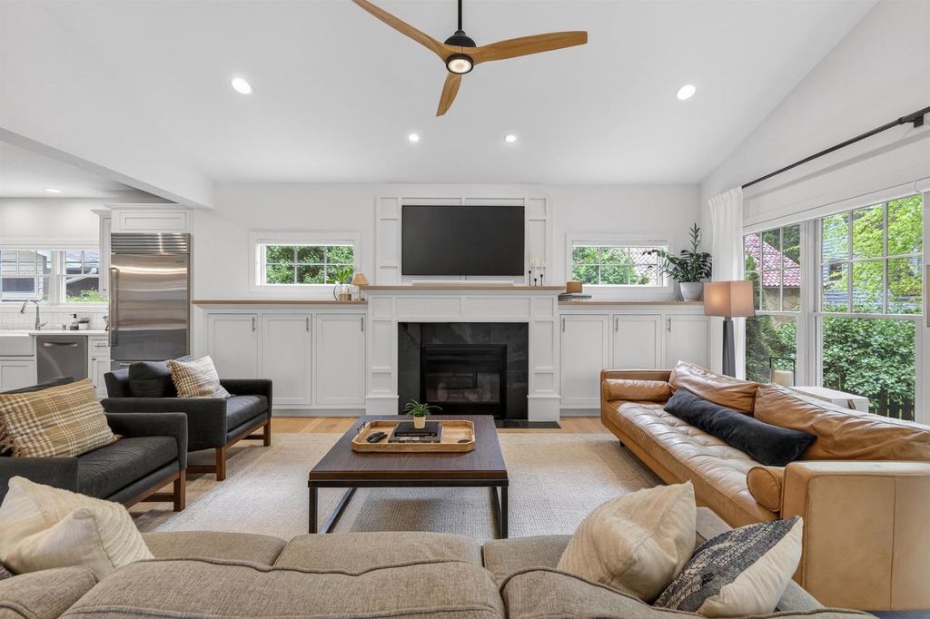 Photo of 309 Kensington DRIVE, Madison, WI 53704 (MLS # 2023994)