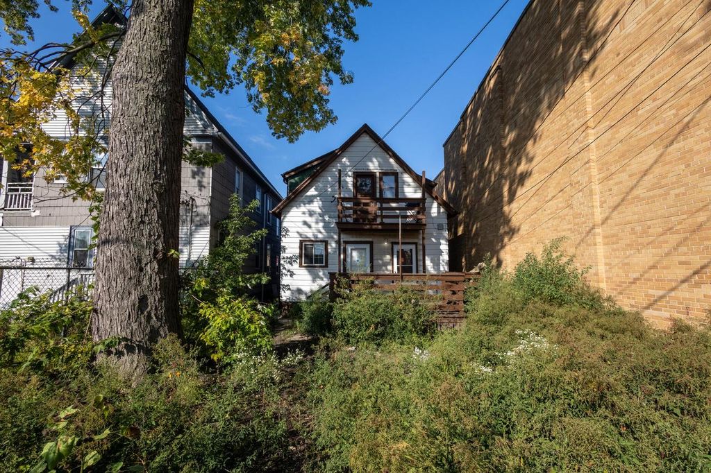 Photo of 1534 S Cesar E Chavez DRIVE, Milwaukee, WI 53204 (MLS # 1937615)