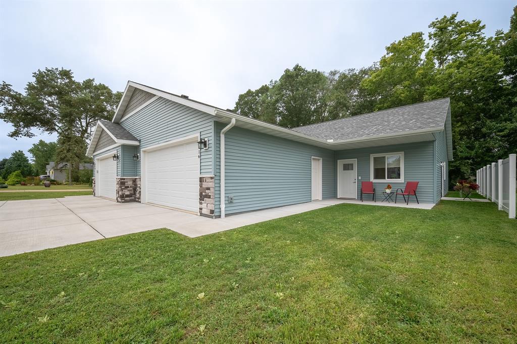 Photo of 816 10th STREET #1-2, Altoona, WI 54720 (MLS # 1605159)