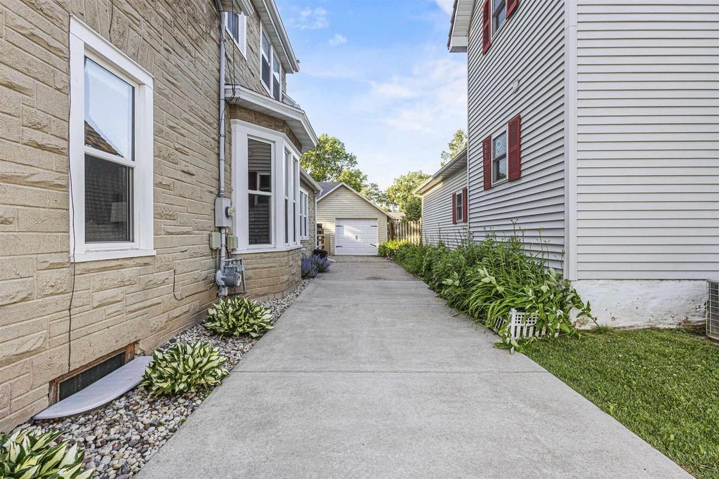 Photo of 316 Doty STREET, Kaukauna, WI 54130 (MLS # 50327450)