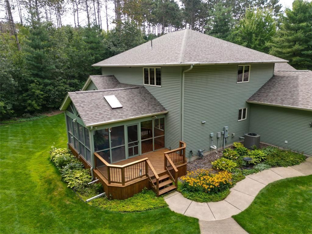 Photo of E4400 Pinewood CIRCLE, Eleva, WI 54738 (MLS # 1600346)