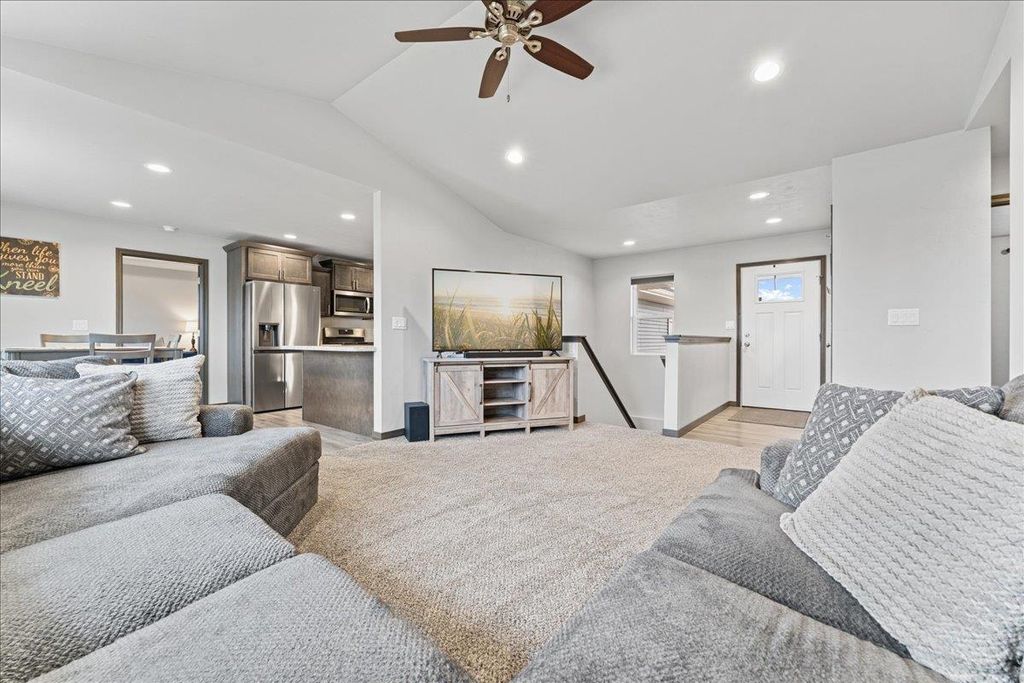 Photo of 3020 S Weiler ROAD, Kaukauna, WI 54130 (MLS # 50323235)