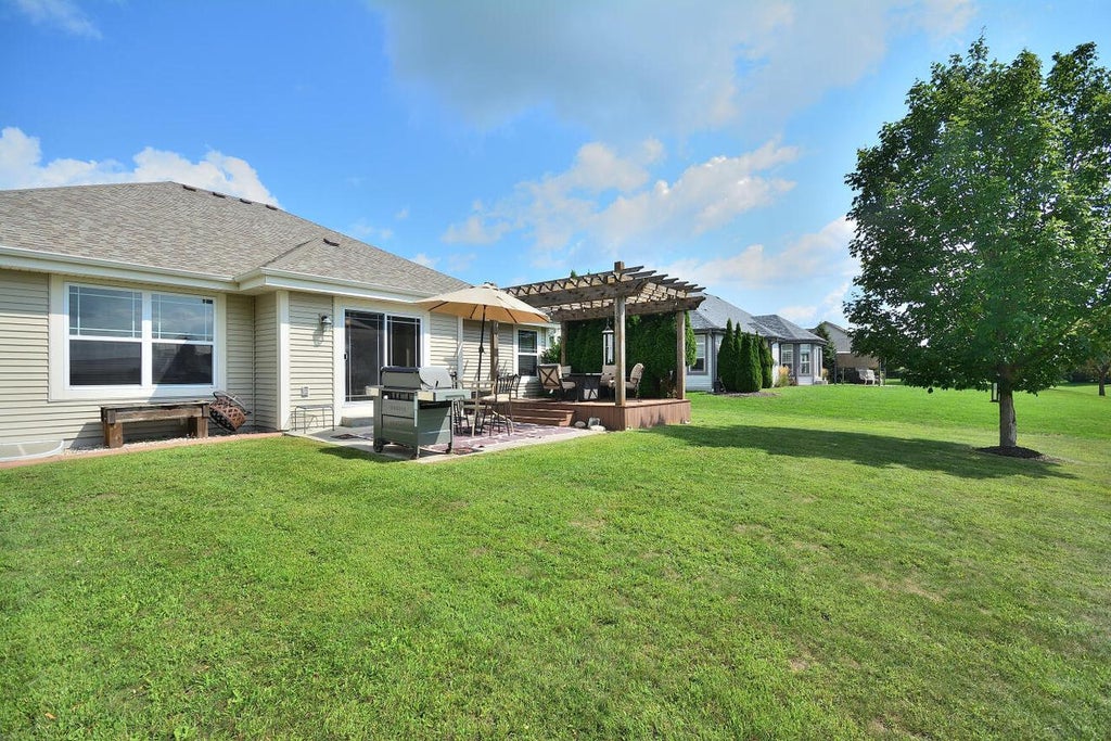 Photo of 1417 Mamerow LANE W LANE W, Oconomowoc, WI 53066 (MLS # 1978565)