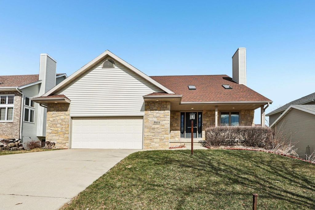 Photo of 9414 Whippoorwill WAY, Middleton, WI 53562 (MLS # 2018007)