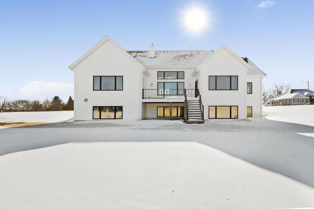 Photo of 2993 London AVENUE, Cottage Grove, WI 53527 (MLS # 2015449)