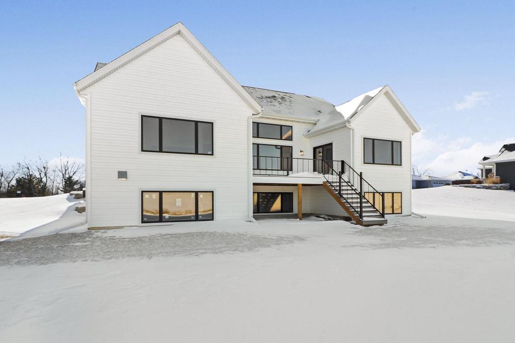 Photo of 2993 London AVENUE, Cottage Grove, WI 53527 (MLS # 2015449)