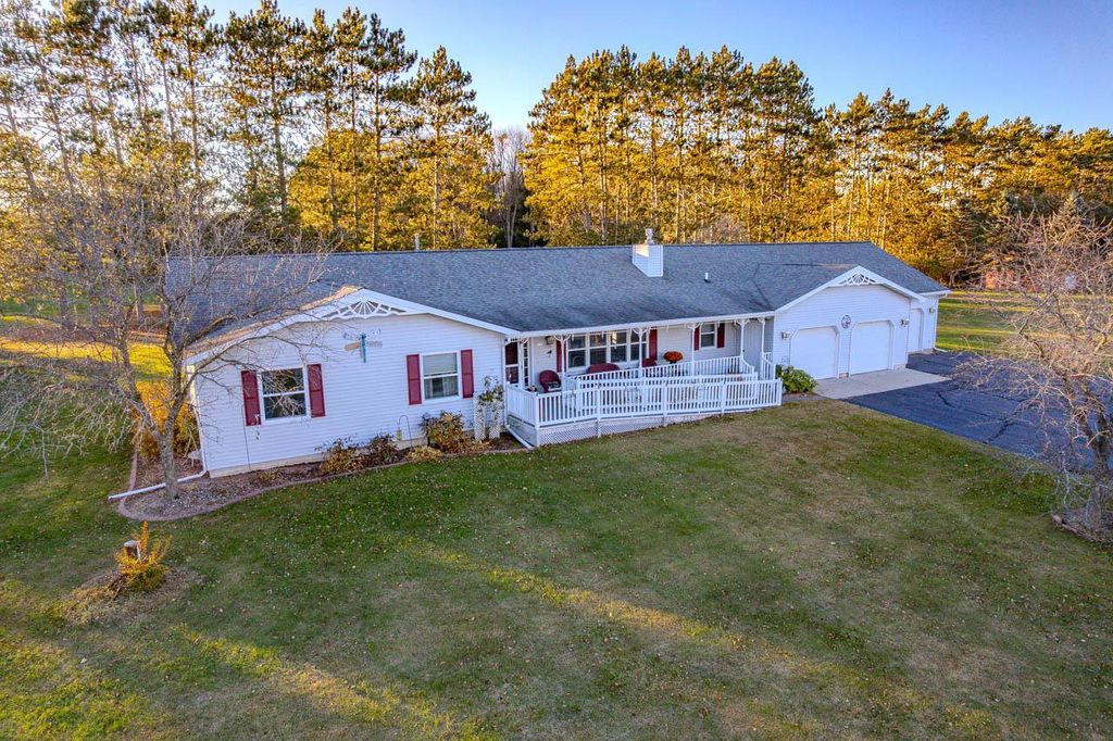 Photo of 710 Rio Grande DRIVE, Merrill, WI 54452 (MLS # 22505318)