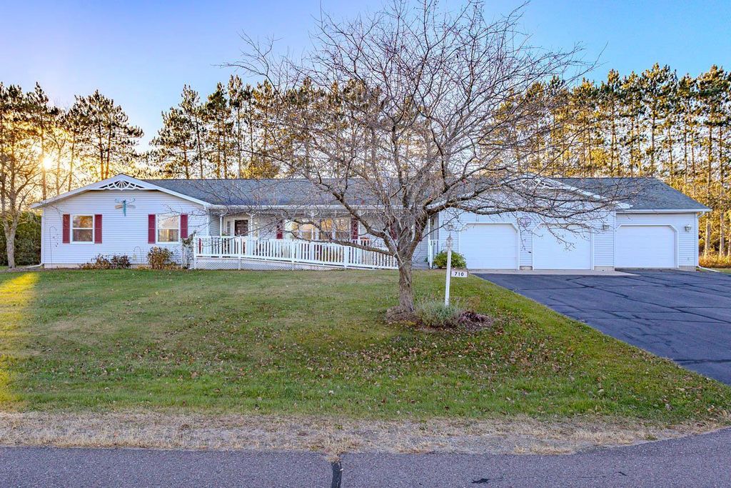 Photo of 710 Rio Grande DRIVE, Merrill, WI 54452 (MLS # 22505318)