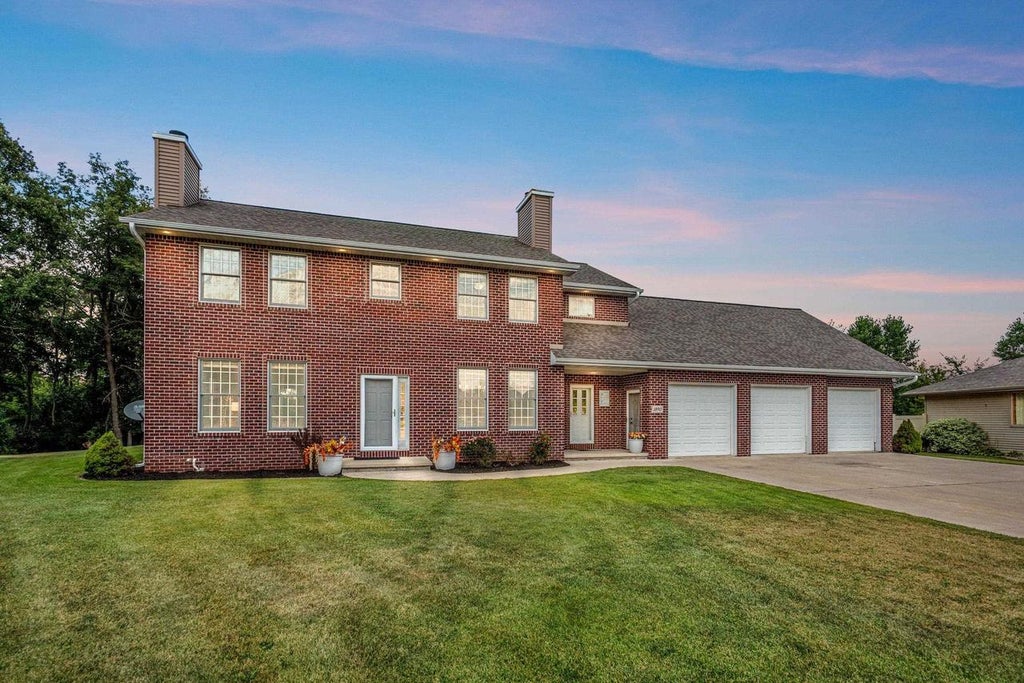 Photo of 1890 Payton COURT, De Pere, WI 54115 (MLS # 50331955)