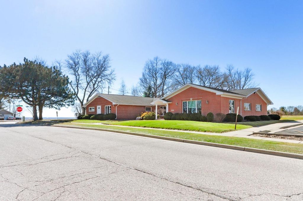 Photo of 6 N West STREET, Elkhorn, WI 53121 (MLS # 1953500)